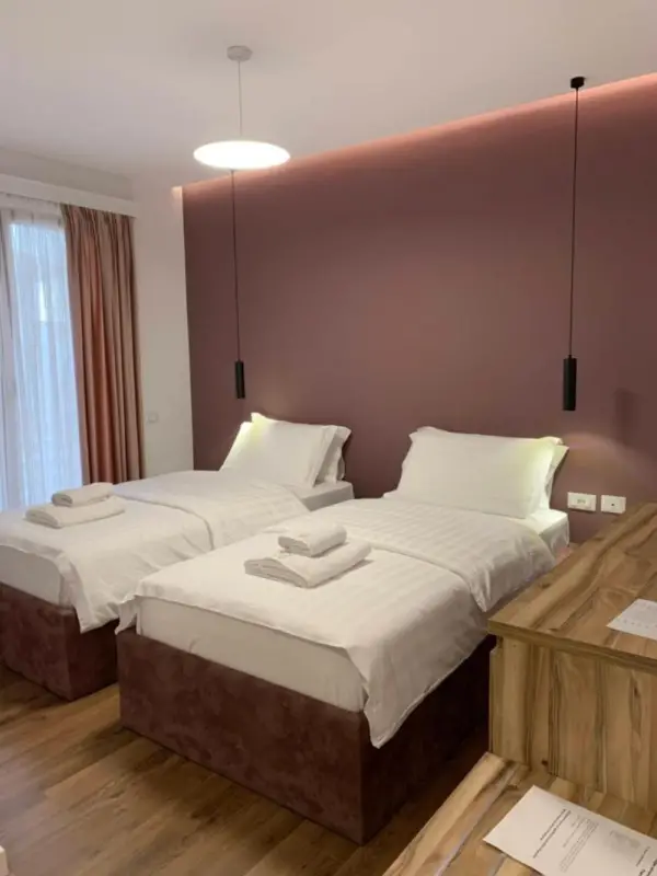 Grand Hotel Pogradec 10